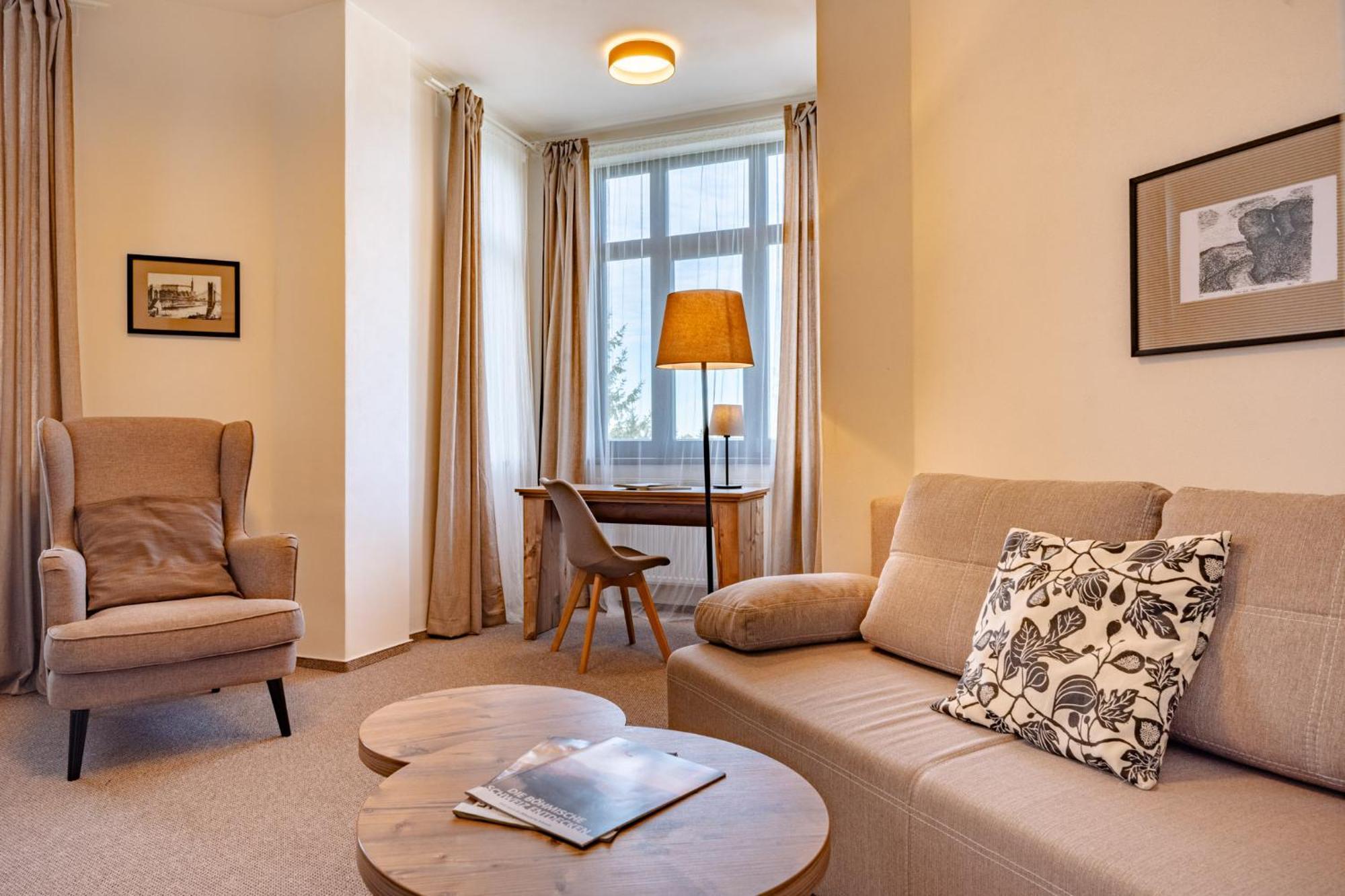 Hotel Svycarsky Dum Sneznik Номер фото