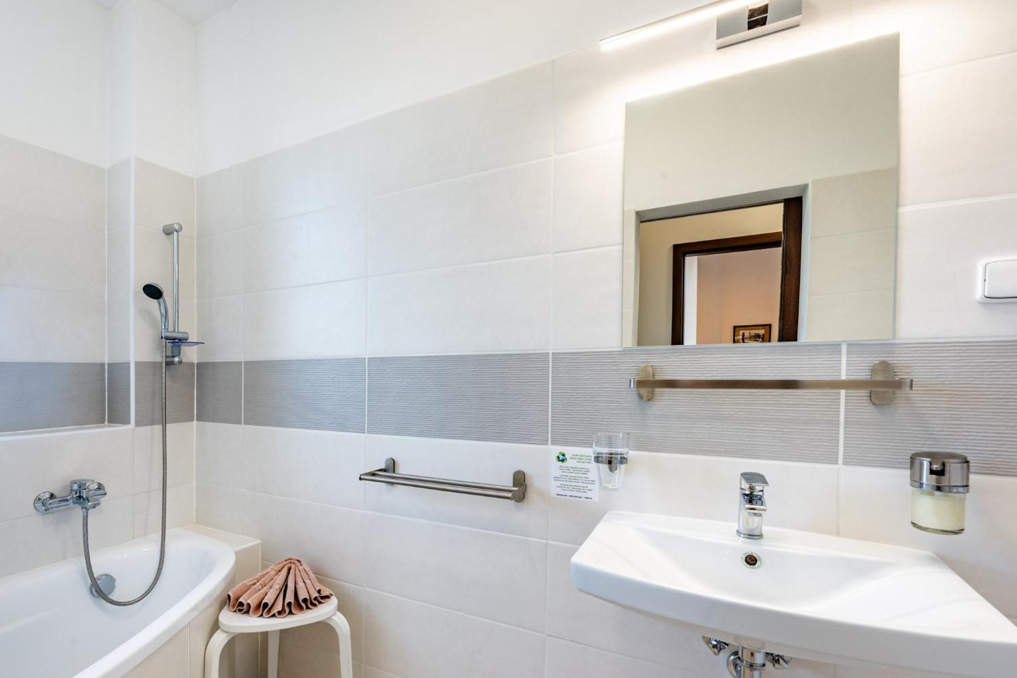 Hotel Svycarsky Dum Sneznik Номер фото