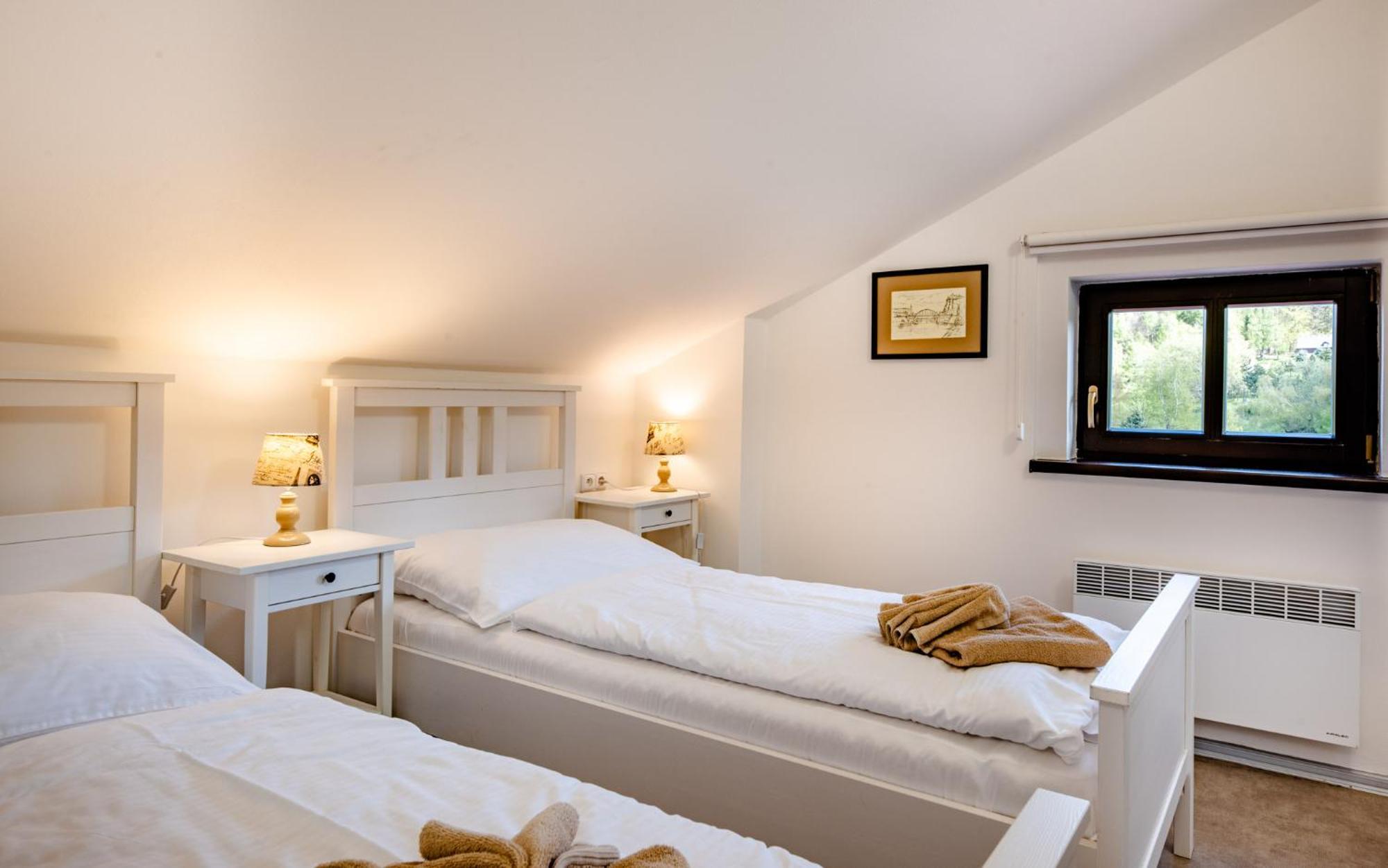 Hotel Svycarsky Dum Sneznik Номер фото