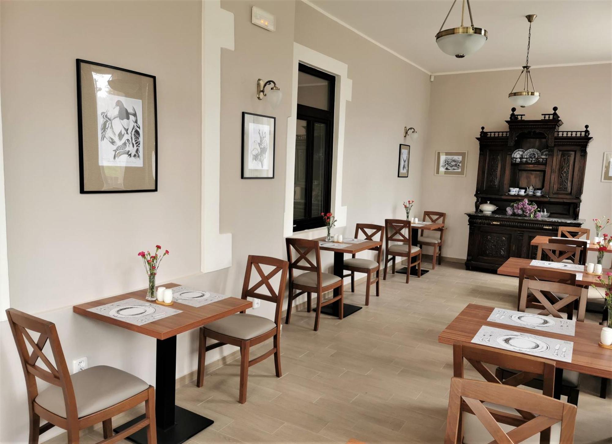 Hotel Svycarsky Dum Sneznik Екстер'єр фото