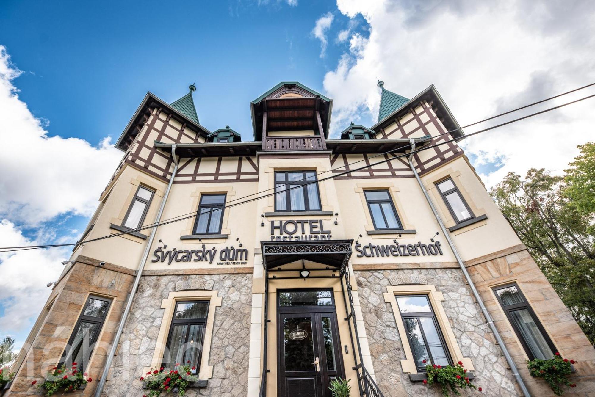 Hotel Svycarsky Dum Sneznik Екстер'єр фото